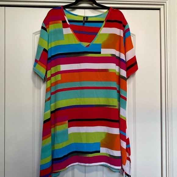 Portacruz Tops - Portacuz Womens 2X Plus size blouse Tunic Swim cover Rainbow Beach Art to wear
